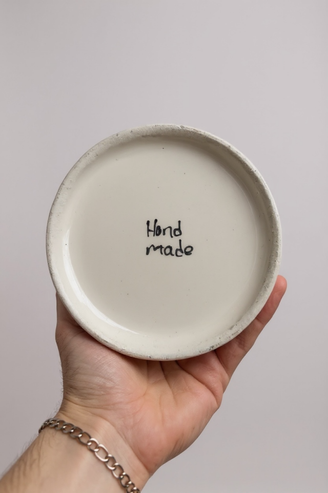 El Yapımı Çiçek Motifli Dekoratif Beyaz Çini Saksı - 15Cm