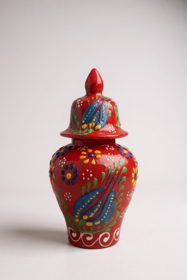 El Yapımı Lale Motifli 15Cm Kırmızı Şah Küp Çini Vazo