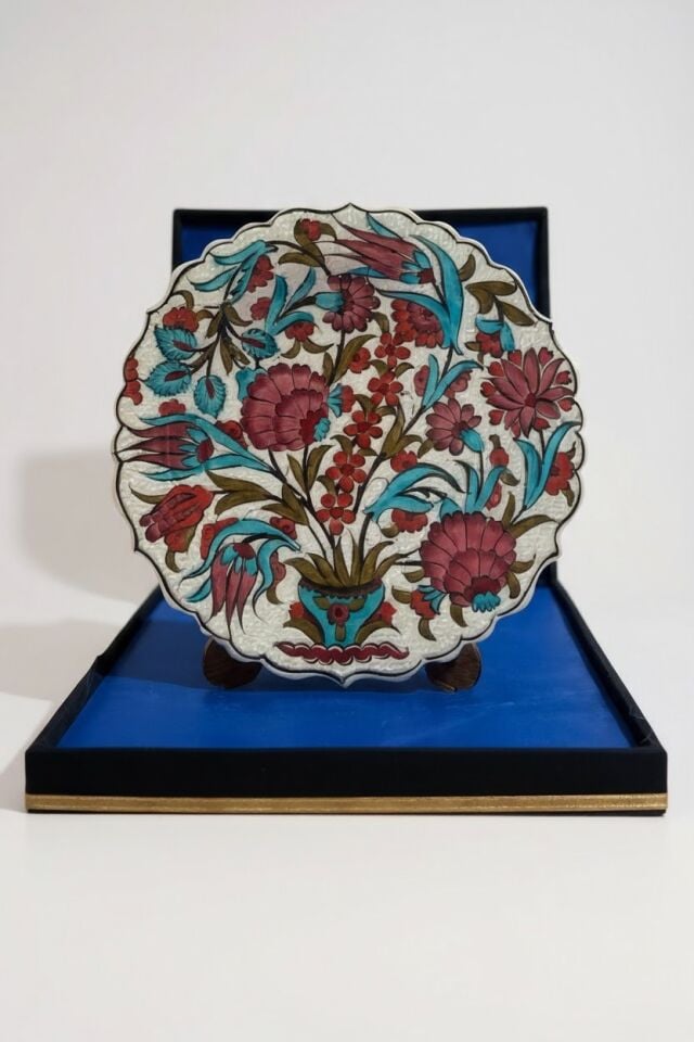 Kadife Kutulu El Yapımı 30Cm Özel Samur İşçiliği Pembe - Turkuaz Çini Tabak