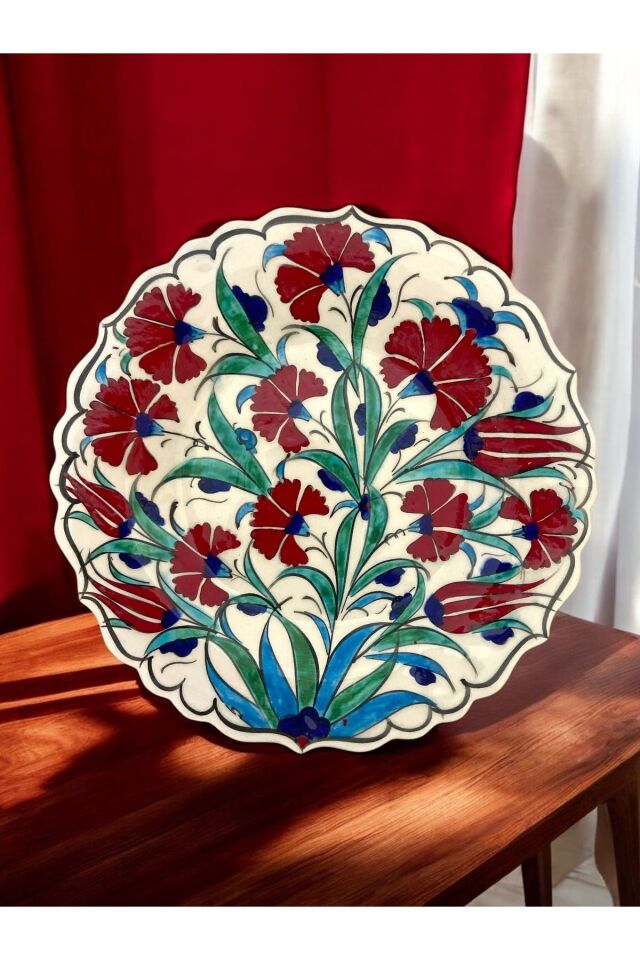 El Yapımı Lale ve Karanfil Motifli Kütahya Çini 25cm Dekoratif Tabak