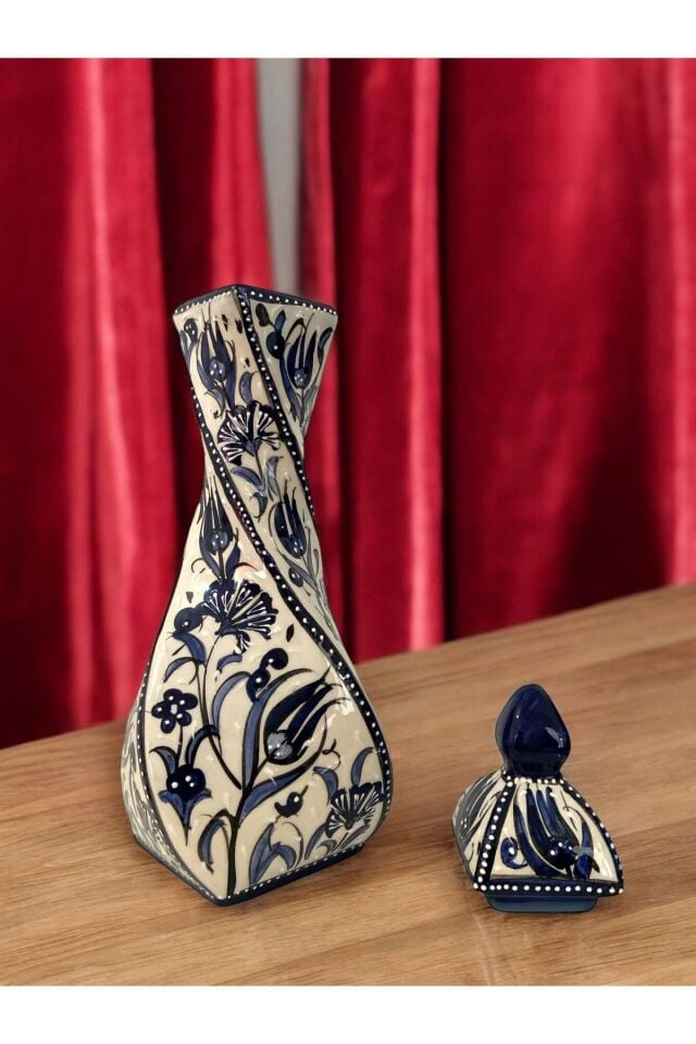 El Yapımı Kütahya Çinisi Burgulu Vazo - 30Cm